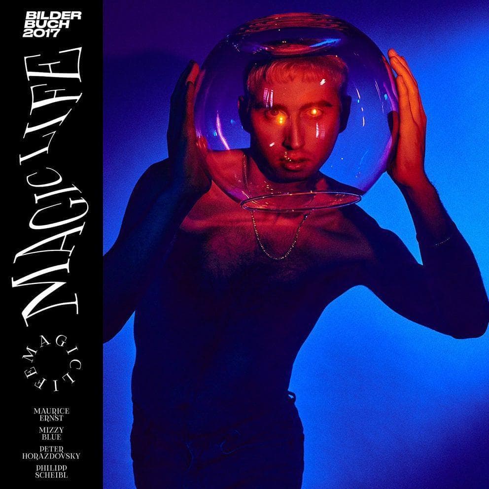 Album cover art for "Babylon" by Bilderbuch