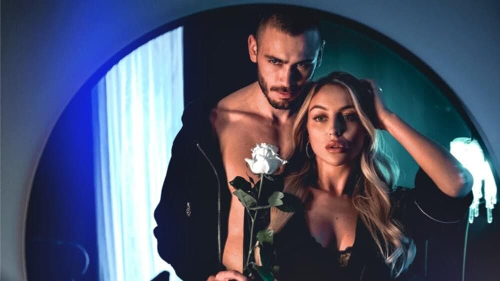 Album cover art for "Molq te spri" by Marso & Pau Lina