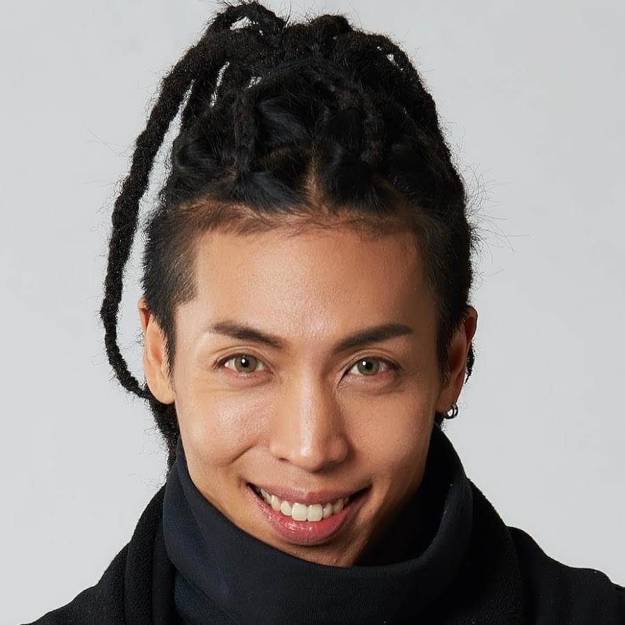 Photo of J Black & J Pink