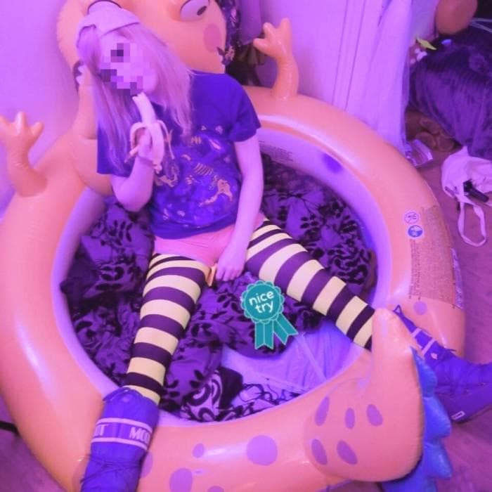 Album cover art for "Tapped Out" by 4lung & Cybirdo