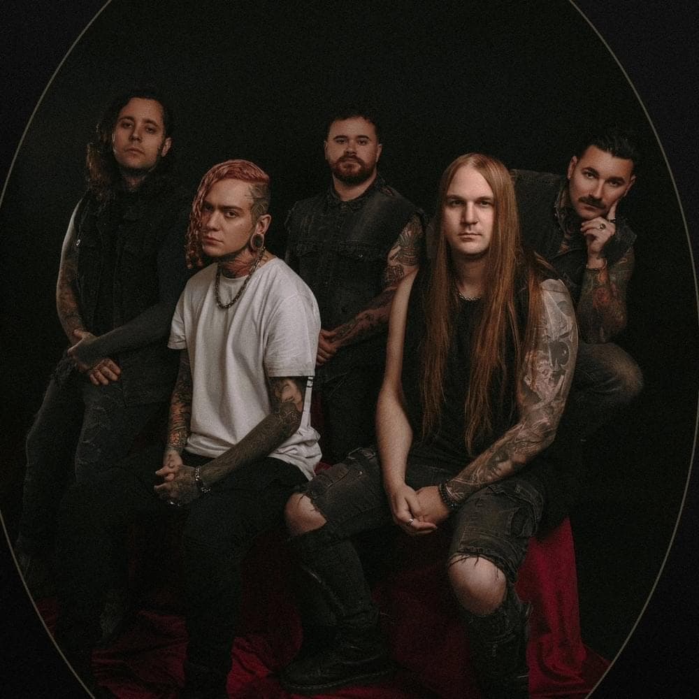 Photo of Lorna Shore