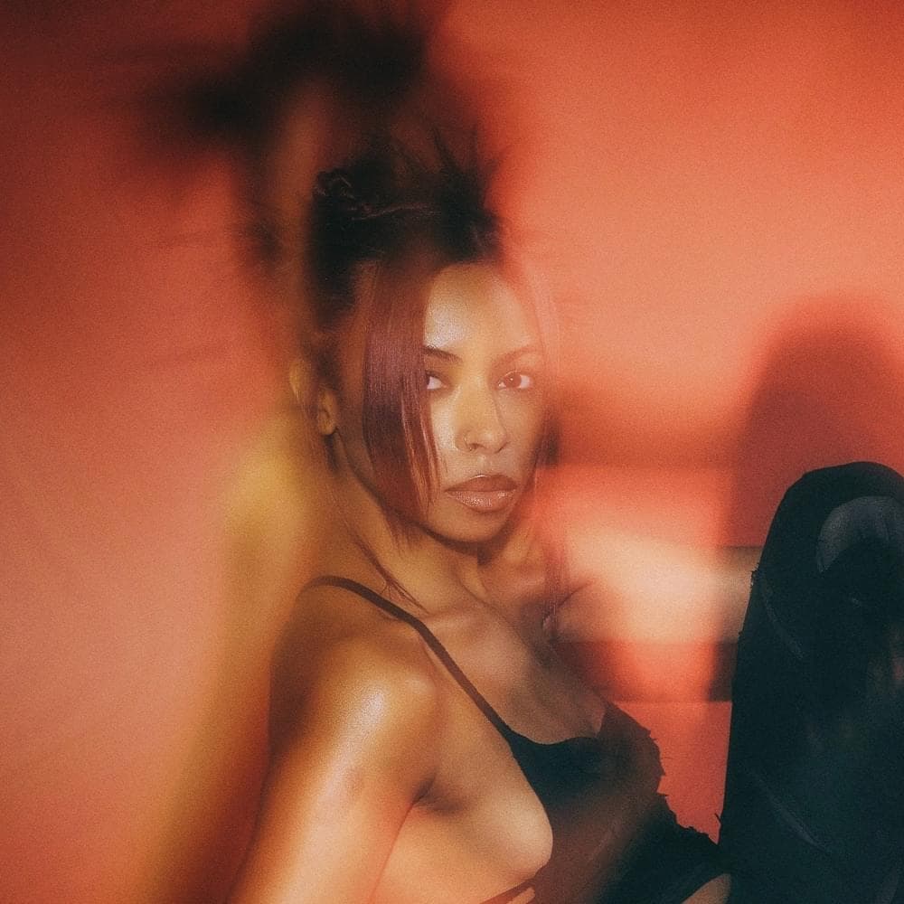 Album cover art for "Reputation" by Ravyn Lenae