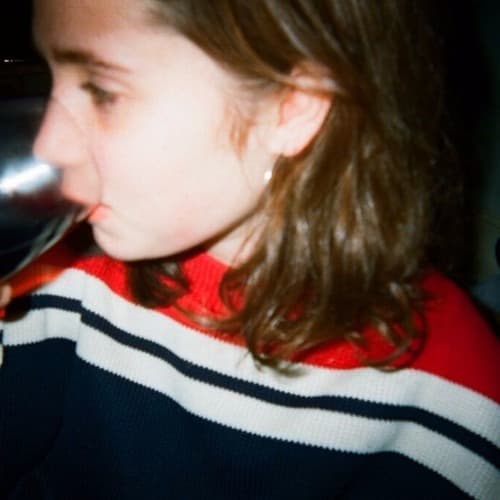 Album cover art for "2 Hold U" by Clairo