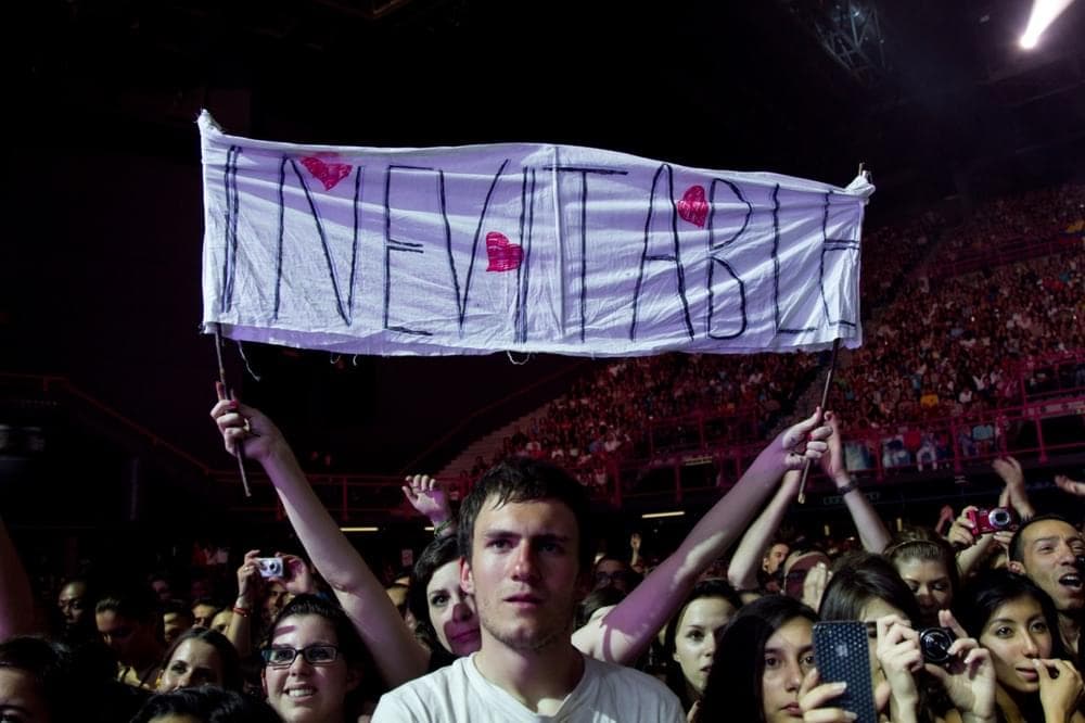 Album cover art for "Inevitable (Live From Paris)" by Shakira