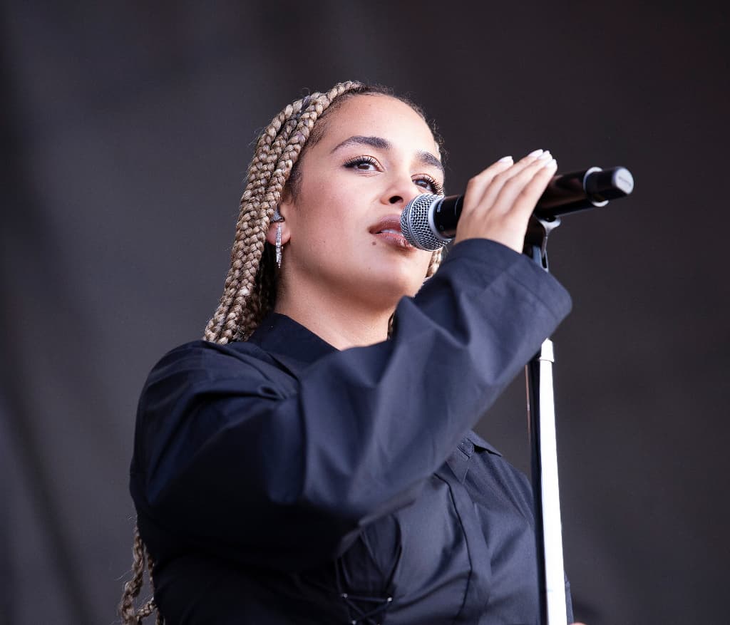 Jorja Smith vs. The Machines: Label Slams Viral AI ‘Clone’ and Demands Pay
