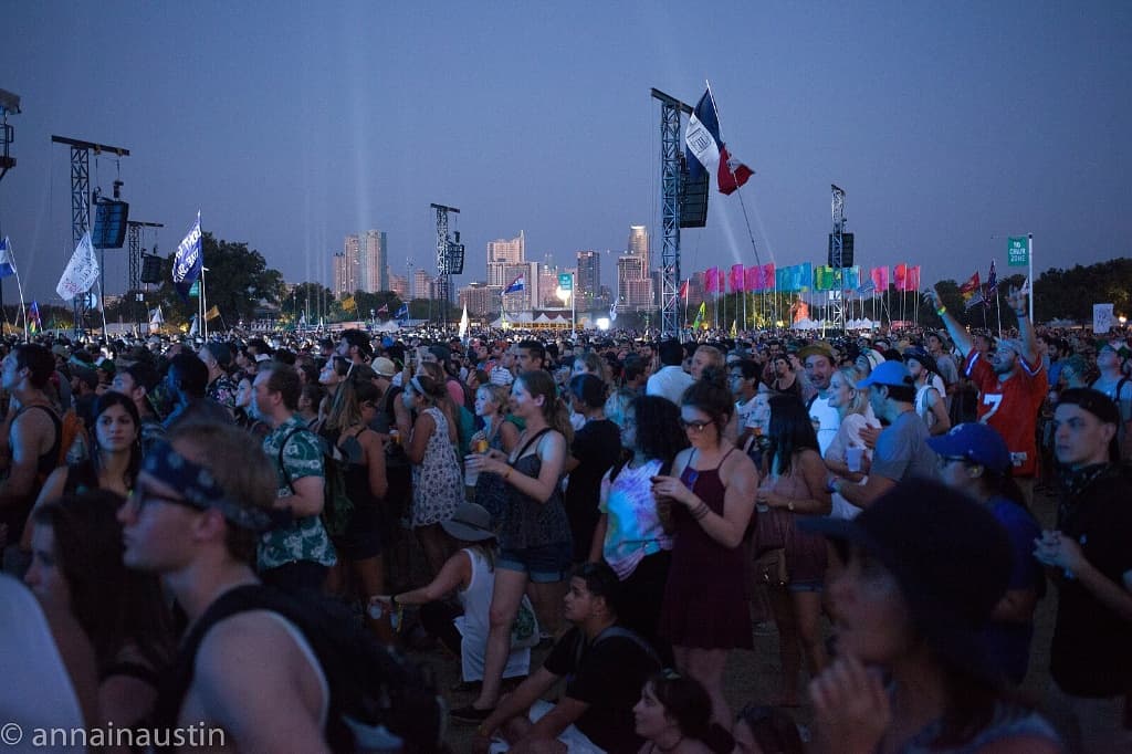 Beyond the Box: Why Genre-Fluidity is the Secret Language of Gen Z Music Fans