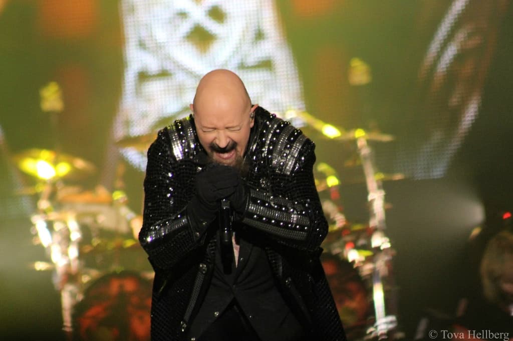 The Metal God’s Hardest Battle: Rob Halford Celebrates 40 Years of Sobriety