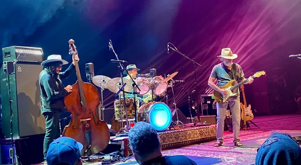 ‘I’ll Meet You in the Music’: John Mayer, Trey Anastasio, and the World Say Goodbye to Bob Weir
