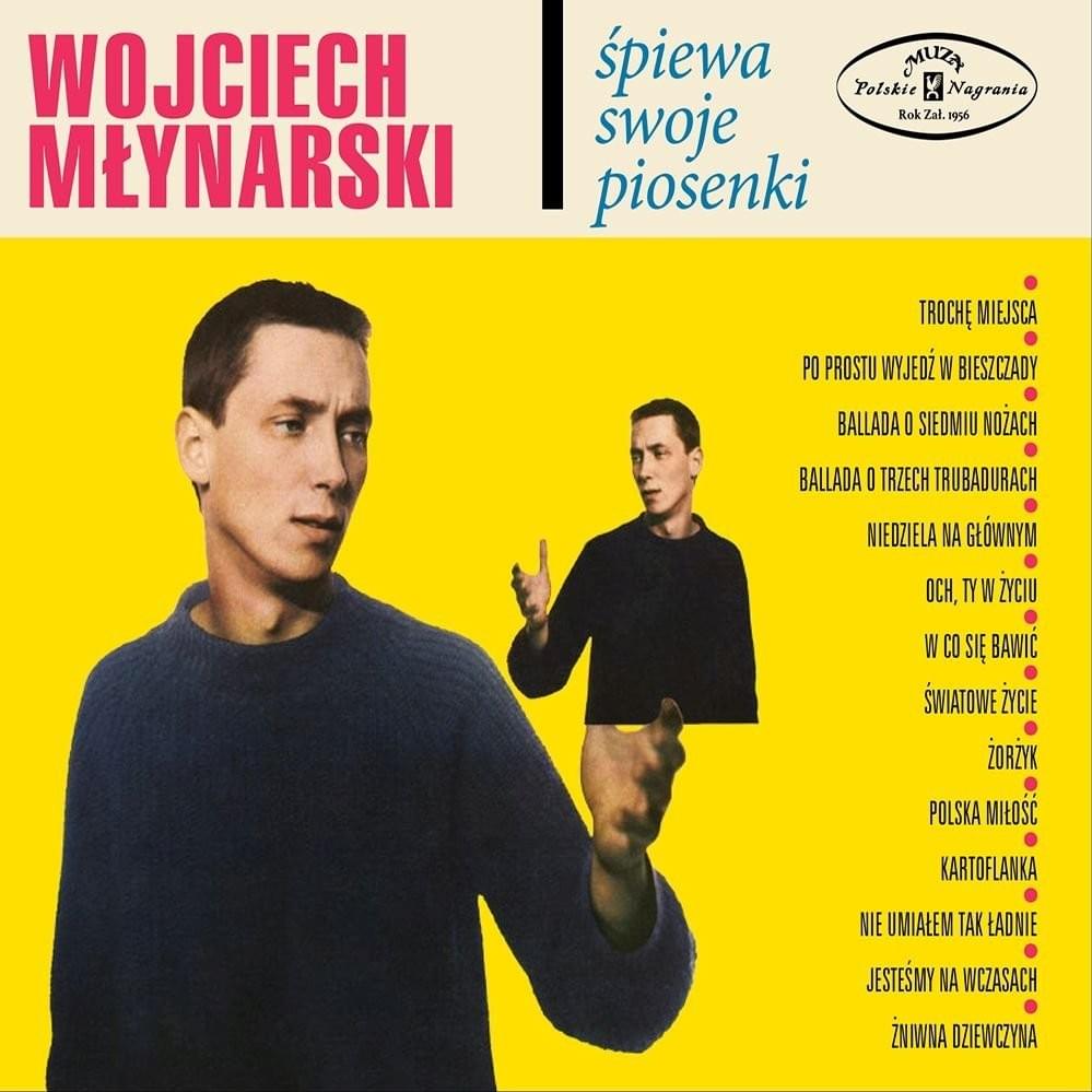 Śpiewa swoje piosenki