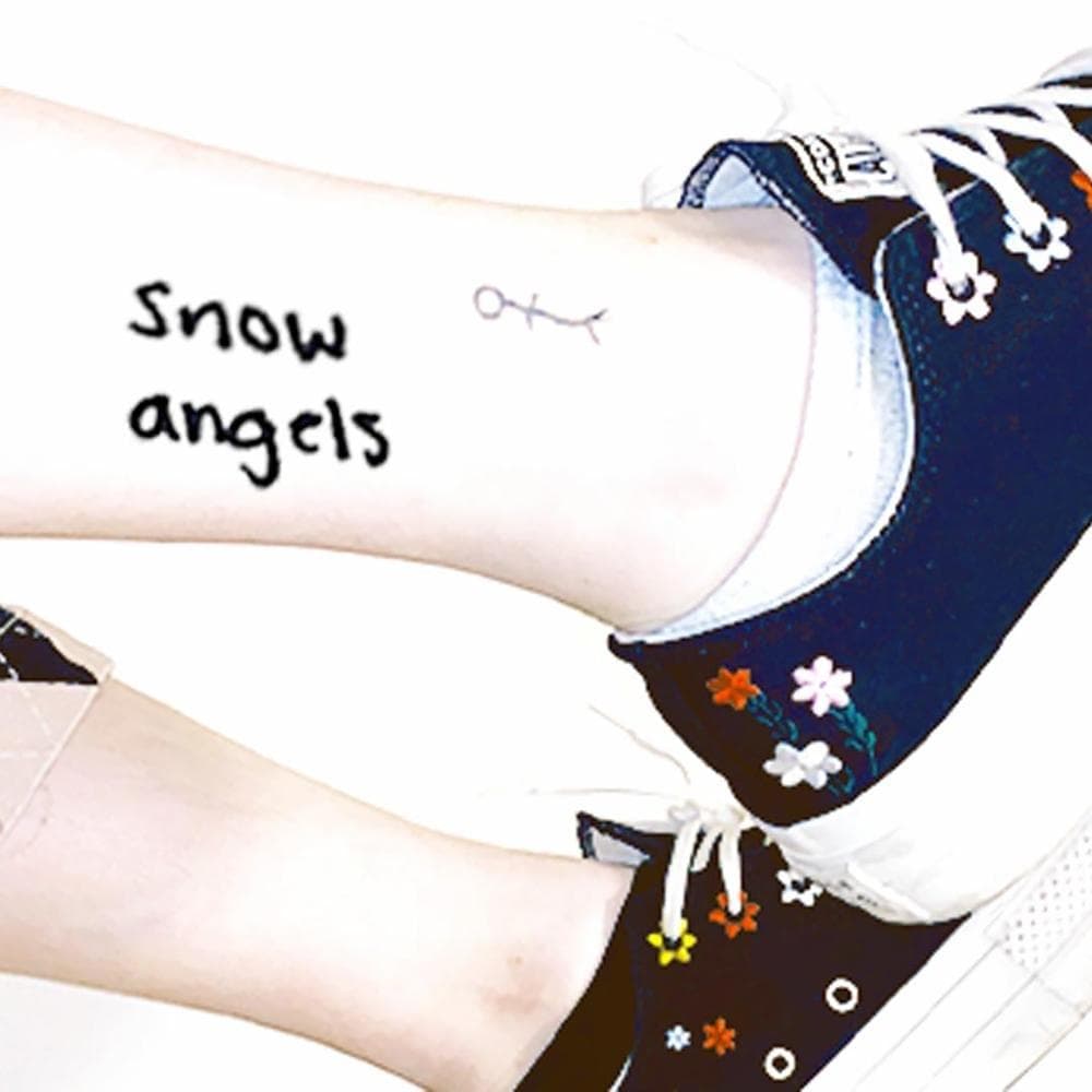 Album cover art for "snow angels" by GAYLE