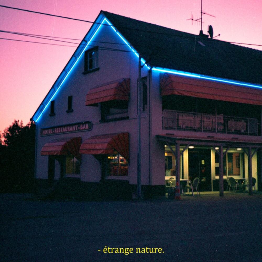 Étrange Nature