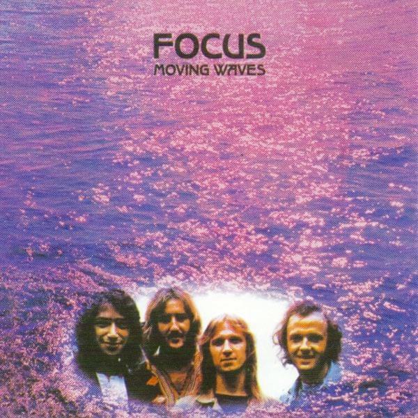 Focus II (Moving Waves)