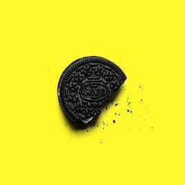 Girls Love Cookies