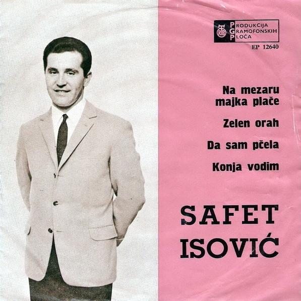 Na mezaru majka plače