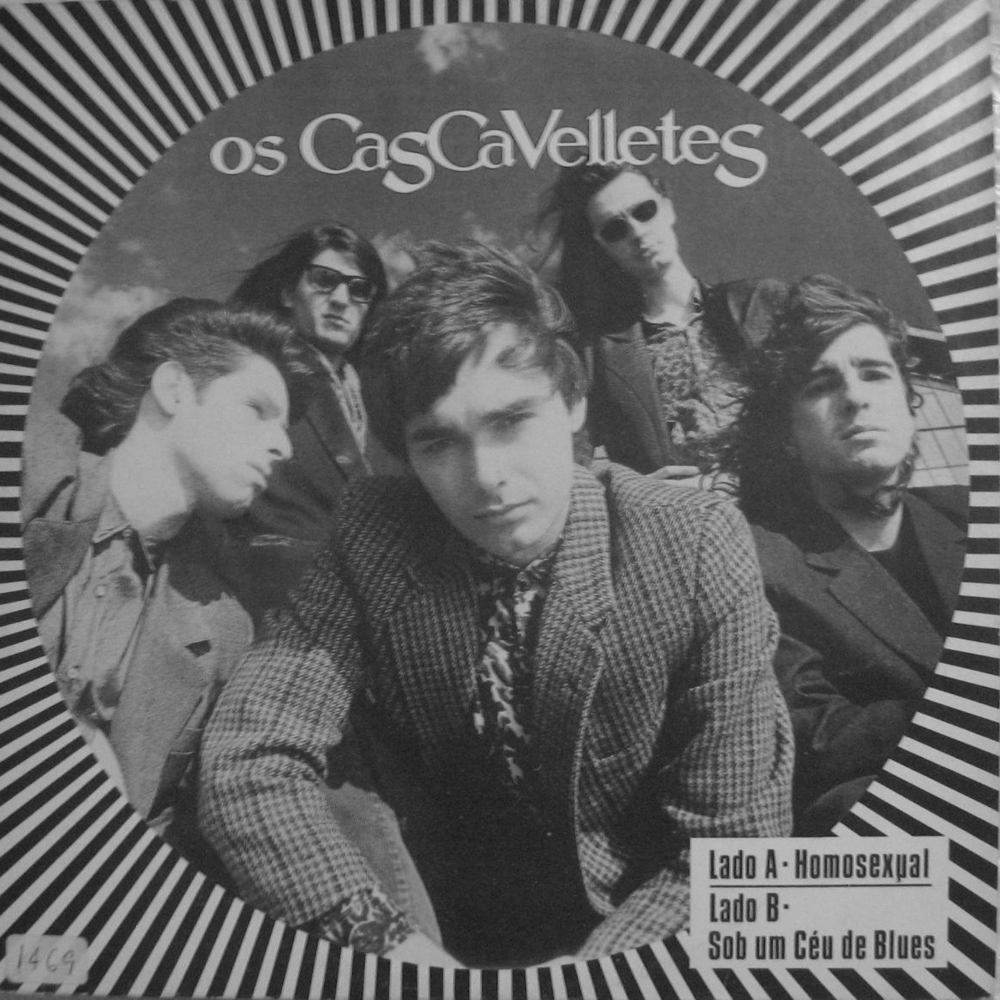 Homosexual/Sob um Céu de Blues
