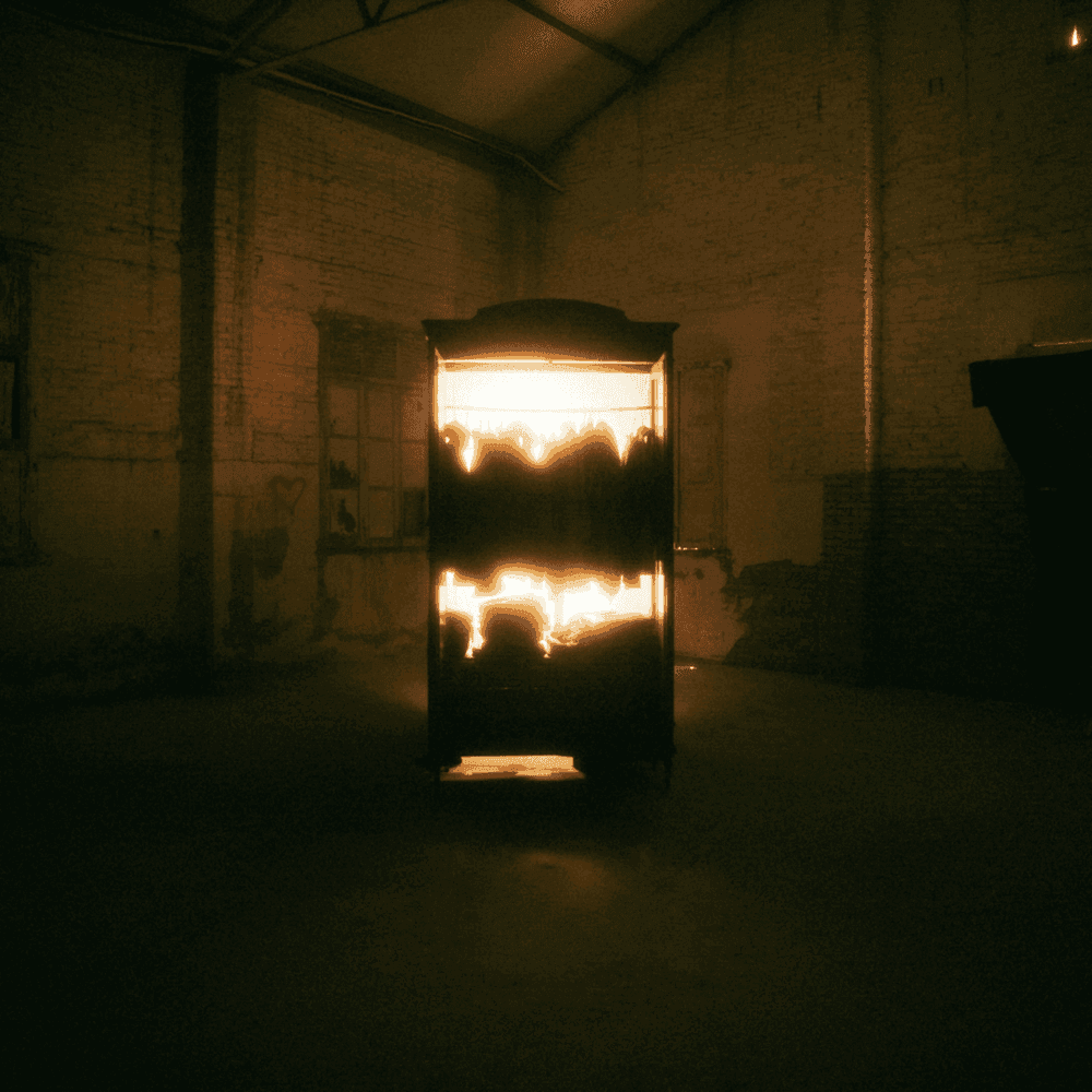 Album cover art for "La Ropa" by C Marí