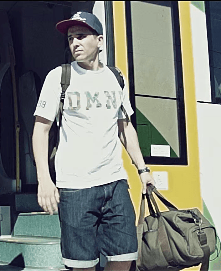 Album cover art for "Najlepsze przed nami" by W.E.N.A. & O.S.T.R.