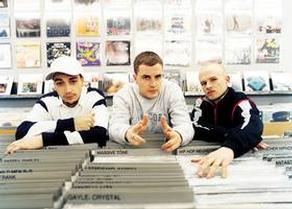 Photo of Massive Töne