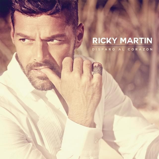 Album cover art for "Disparo al Corazón" by Ricky Martin