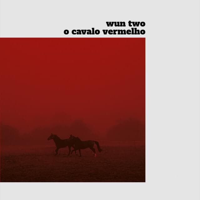 O Cavalo Vermelho Cover Art