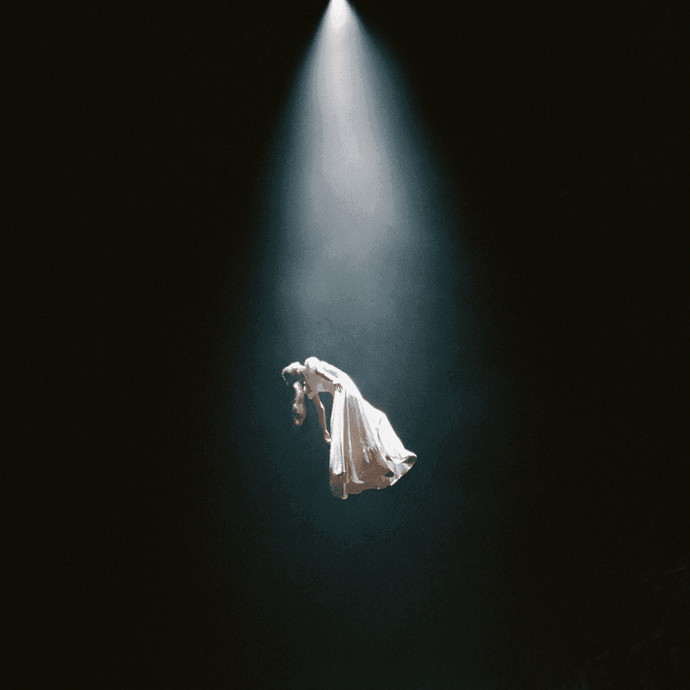 Album cover art for "warm" by Ariana Grande