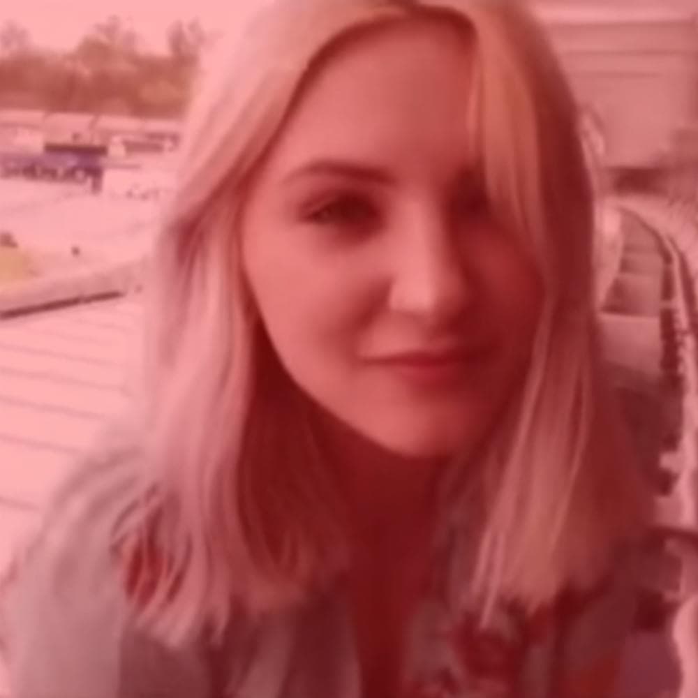 Album cover art for "Julia (deep diving)" by Fred again..