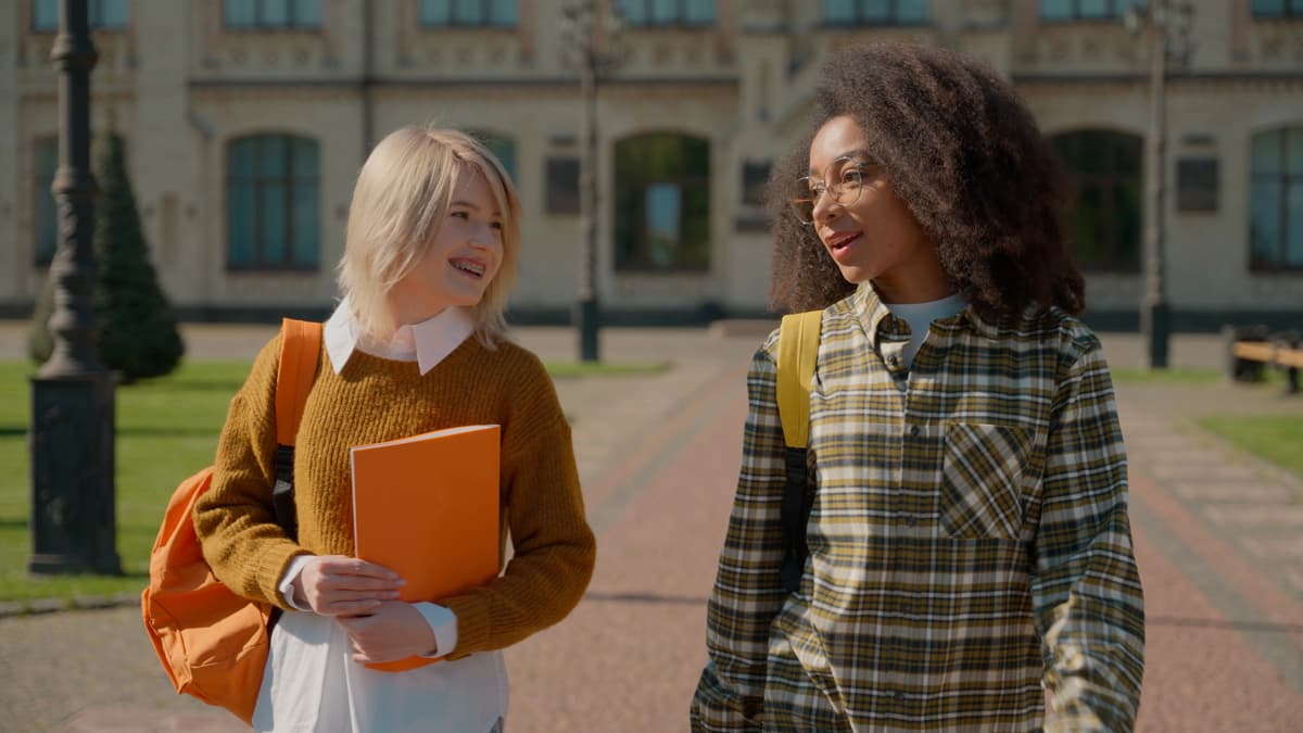 Jack and Diane Lyrics Meaning – A Deep Dive Into the Iconic Song