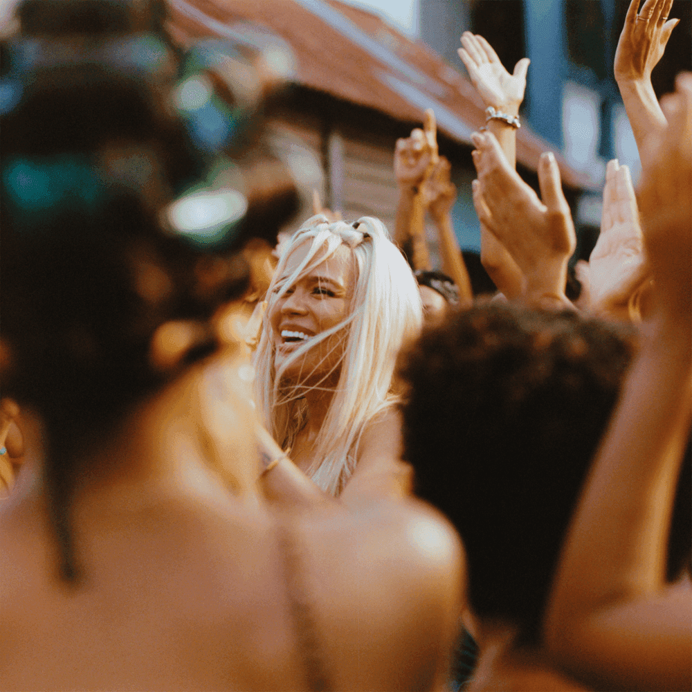 Album cover art for "Si Antes Te Hubiera Conocido" by KAROL G