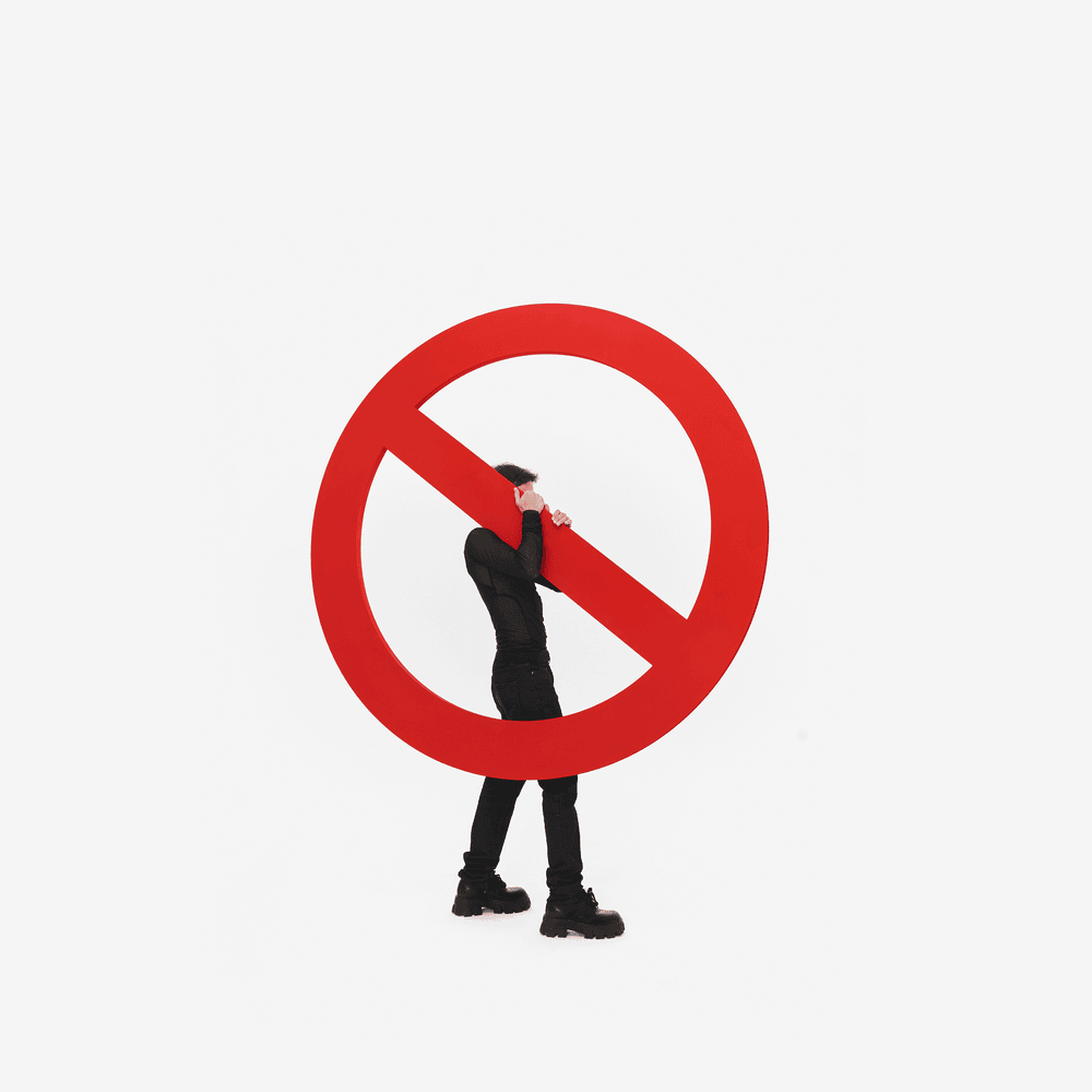 запретить (ban)