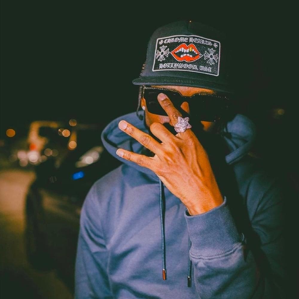 Quelly Woo Profile Picture Photo of Quelly Woo