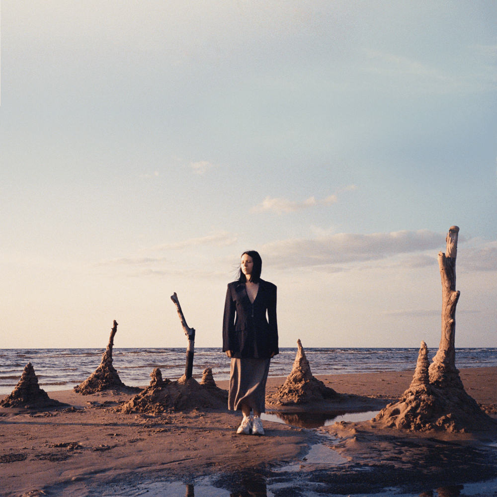 Ни берега, ни дна (No Shore, No Bottom)