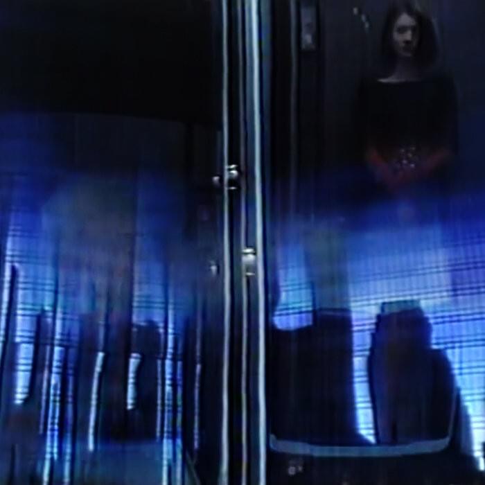 現実を超えて (Beyond Reality)