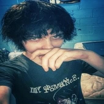 e_2bloody Profile Picture Photo of e_2bloody